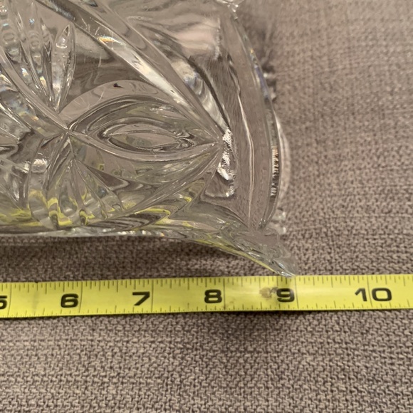 Large Vintage Cut Glass Vase - Picture 5 of 10